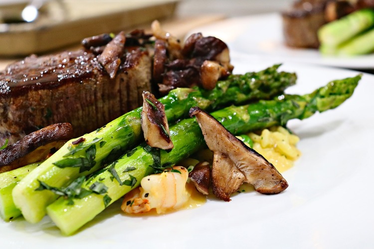 Beef Recipe - Beef Steak with Shrimp, Chanterelle Mushrooms and Asparagus