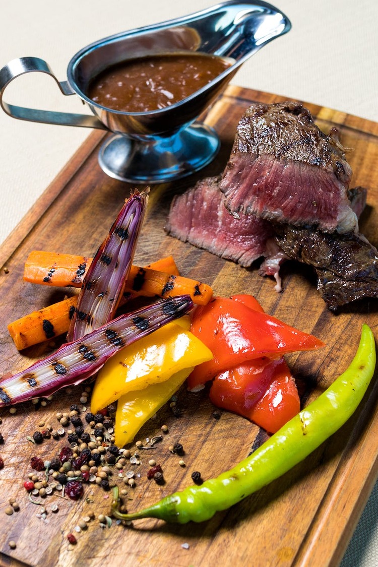 Medium Rare Steak with Peppercorn Sauce and Grilled Vegetables - Beef Recipe